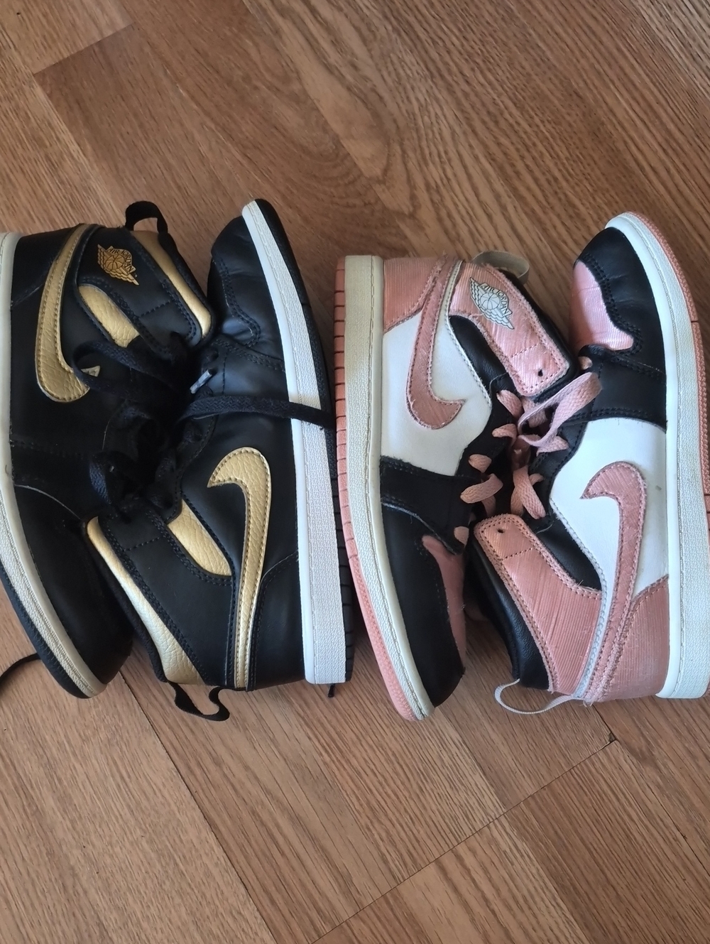 Nike Kids High-Top Sneakers in Black, Gold, Pink and White